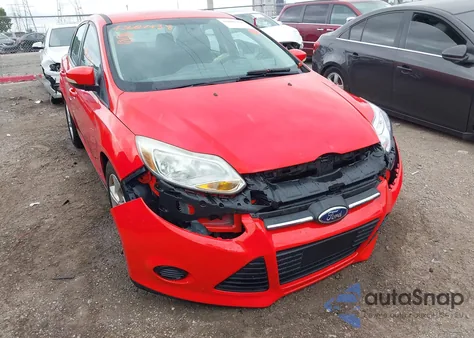 2014 Ford Focus Se z USA, uszkodzony, nr VIN 1FADP3F28EL217511